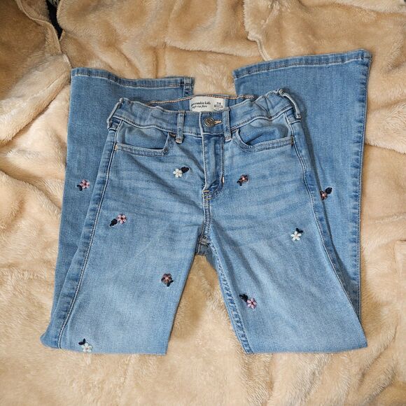 ABERCROMBIE Girls High Rise Flare Jeans with Embroidery 7/8 Adjustable - Picture 1 of 7